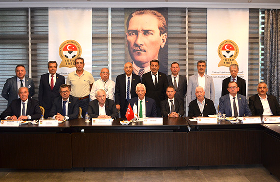 FGD'den TFAD'a antrenr eitim programlar ile ilgili bilgilendirme