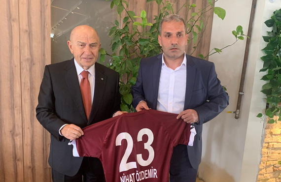 Özdemir, Elazspor Bakan Çayr ile bir araya geldi