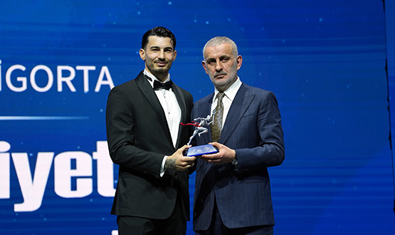 TFF Ba�kan� Hac�osmano�lu, Milliyet Y�l�n Sporcusu �d�l T�reni'ne Kat�ld�