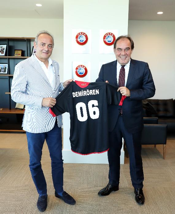 Orjinal boyutlar iin tklaynz