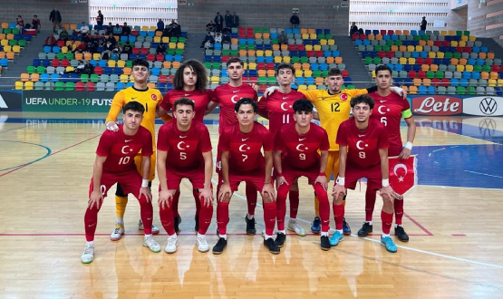 Futsal U19 Milli Takmmz ekya'ya 4-2 Malup Oldu