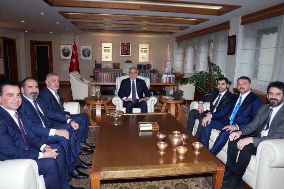 Orjinal boyutlar� i�in t�klay�n�z