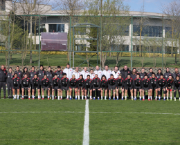 Kad�n A Mill� Tak�m�m�zda �svi�re Ma�lar�n�n Haz�rl�klar� S�r�yor