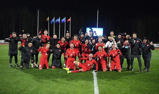 mit Mill Takmmz, Litvanya'y 2-1 Malup Etti