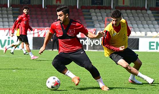 �mit Mill� Tak�m�m�z, �stanbul'daki Haz�rl�klar�n� Tamamlad�