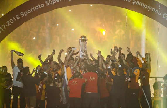 Galatasaray ampiyonluk kupasn ald