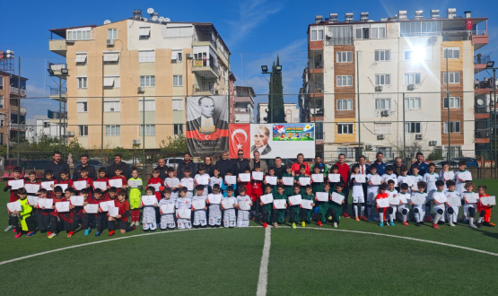 Adana, Antalya, Bursa, �stanbul ve �zmir'de �ocuk Futbolu Turnuvalar� Tamamland�