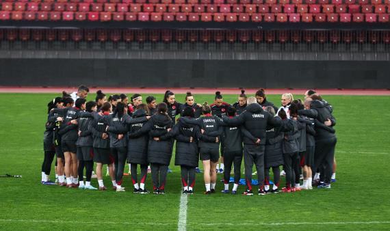 Orjinal boyutlar� i�in t�klay�n�z