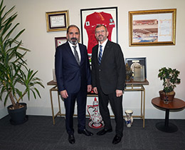 Fahrettin Y�ld�z�dan, TFF Ba�kan Vekili Mecnun Otyakmaz�a Ziyaret