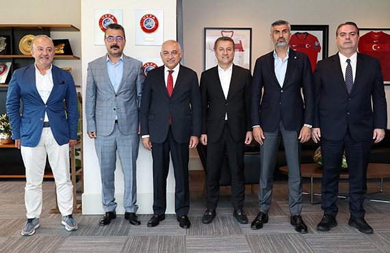 Aziz Çetin ve Hakan Karaahmet'ten Bakan Büyükeki'ye ziyaret