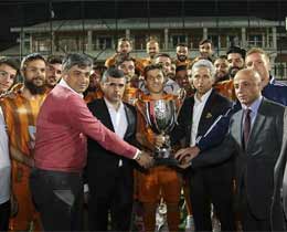 Sultanbeyli Belediye Spor kupasn ald