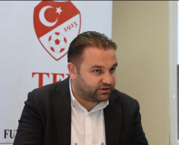 Kahraman Minnet: "Trk Hakemliinin tibarn Ykseltmek in alyorum"