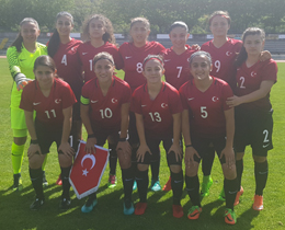 Womens U17s draw against Portugal: 2-2
