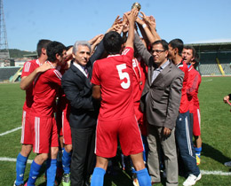 U17 Trkiye ampiyonu Antalya Kepez Belediyespor