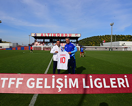 UEFAdan Geliim Ligi Finallerine Ziyaret