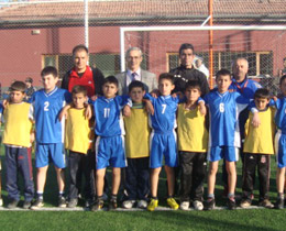 Minik Futbolcular 24 Kasm retmenler Gnn Futbol ile kutluyor