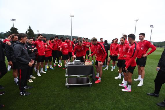 Orjinal boyutlar� i�in t�klay�n�z
