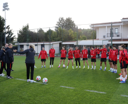 Kad�n A Mill� Tak�m�m�z, Slovenya Ma�lar� Haz�rl�klar�n� S�rd�rd�
