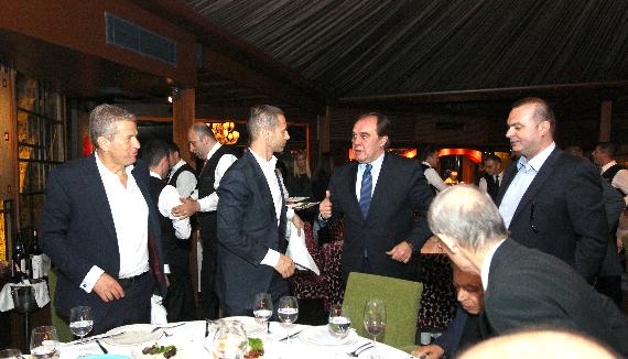 Orjinal boyutlar iin tklaynz