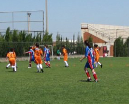 Haydi Kzlar Futbola Projesi Manisa eitimleri sona erdi