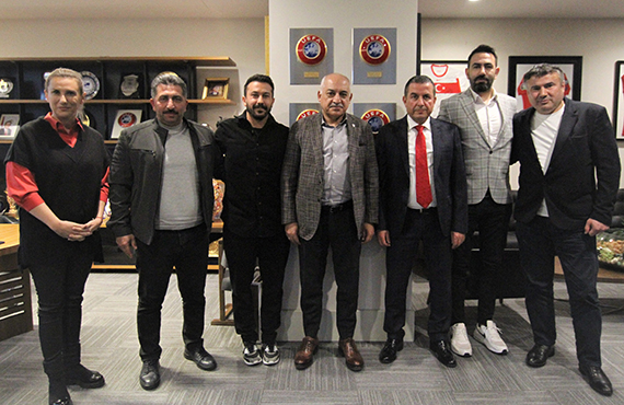 Kadn Ligleri Temsilcilerinden TFF Bakan Mehmet Bykeki'ye Ziyaret