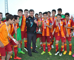 Blgesel Geliim U15 Liginde ampiyon Galatasaray