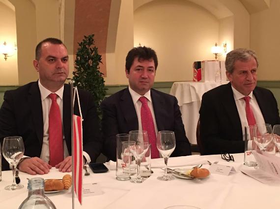 Orjinal boyutlar iin tklaynz