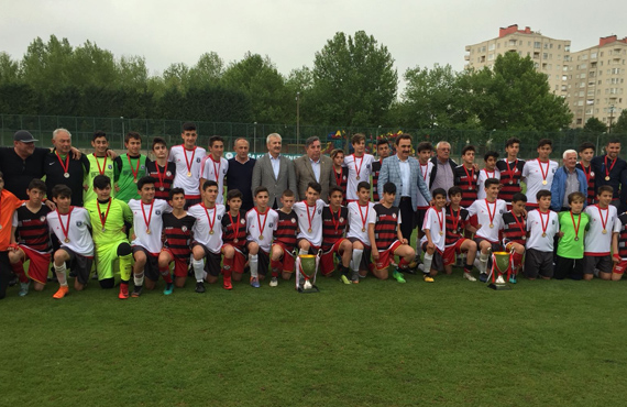 U14 Trkiye ampiyonu TSE Arabayataspor oldu