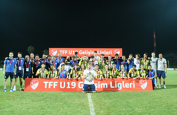 Sper Lig U19'da Fenerbahe A.. nc oldu