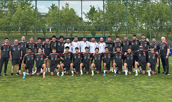 U18 Mill� Tak�m�m�z, �al��malar�na �stanbul'da Ba�lad�