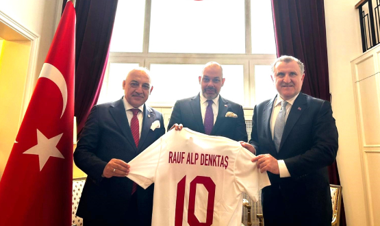 GSB Bakan Bak ve TFF Bakan Bykeki, Varova Bykelilii'nde Arland