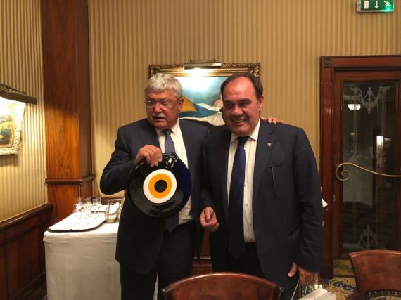 Orjinal boyutlar iin tklaynz