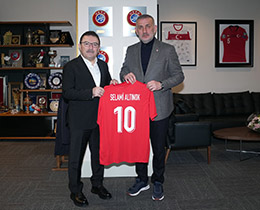 Selami Alt�nok, TFF Ba�kan� Hac�osmano�lu�nu Ziyaret Etti