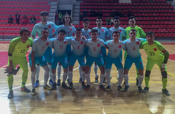 Futsal U19 Milli Takm, Karada' 4-2 yendi