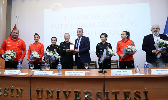 Kadn A Milli Takmmz, Mersin niversitesi rencileri ile Bulutu