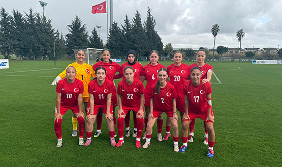 U17 K�z Mill� Tak�m�m�z, K�rg�zistan'� 5-0 Ma�lup Etti