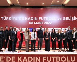 "Türkiyede Kadın Futbolu ve Gelişimi" paneli gerçekleştirildi