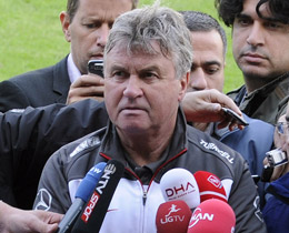 Hiddink: "Genler gven ve umut veriyor"