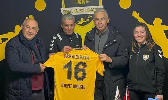 mer Alper Boulu, Bursa Kaleci Akademi'yi Ziyaret Etti
