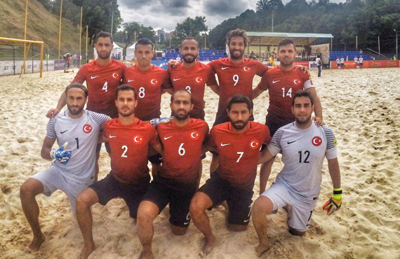 Beach Soccer National Team beat Lithuania: 7-4