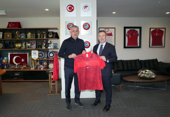 Orjinal boyutlar� i�in t�klay�n�z