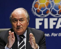 Sepp Blatter yeniden FIFA Bakan seildi