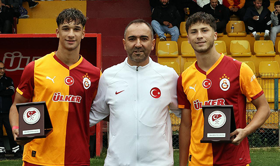 2024-2025 Sezonu Elit Geliim Ligleri Gol Krallarna Plaketleri Verildi