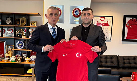 Mustafa Baki Ersoy, TFF Bakan Hacosmanolu'nu Ziyaret Etti