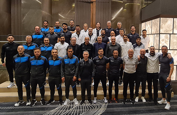 UEFA Pro Lisans Program'nn 5. yz yze eitim aamas balad