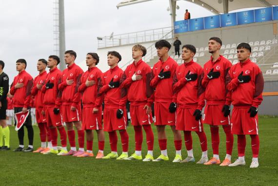 Orjinal boyutlar� i�in t�klay�n�z