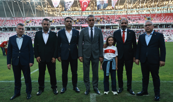 TFF Bakan Hacosmanolu, Net Global Sivasspor - Trabzonspor Man zledi