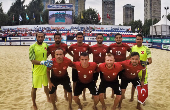 Plaj Futbolu Milli Takm, Kazakistan' 5-3 yendi