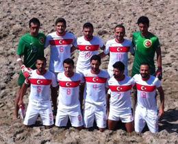 Plaj Futbolu Milli Takm, Azerbaycana 5-3 yenildi