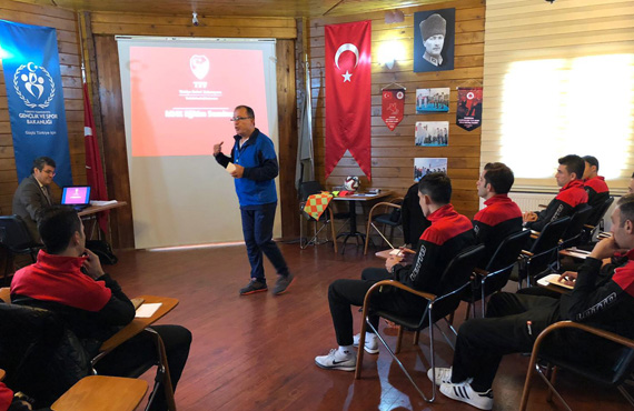 Eitim seminerleri devam ediyor